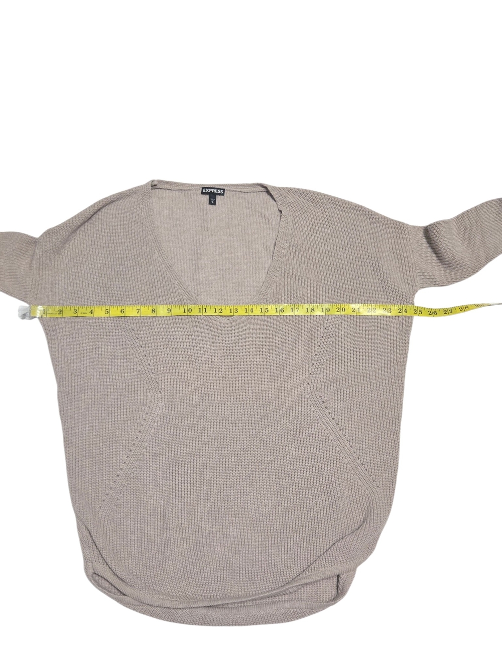 Express Oversized Taupe V-Neck Knit Dropped Shoulder Sweater Size Small - Picture 5 of 8